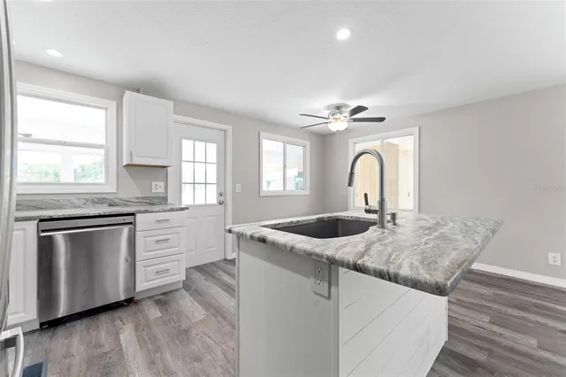 $1,400 | 2714 Vindale Road, Tavares, FL 32778