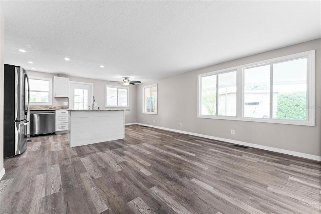 2714 Vindale Road Tavares, FL 32778 - Photo 3 of 46