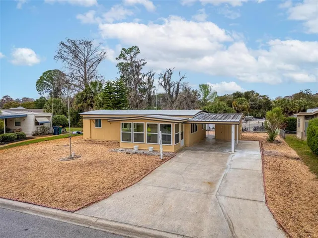 $1,400 | 2714 Vindale Road, Tavares, FL 32778
