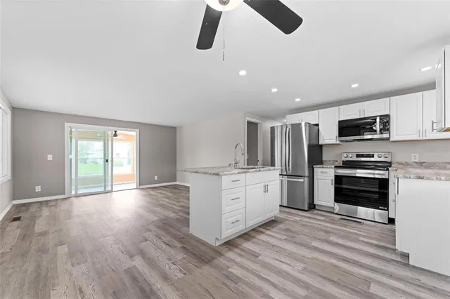 $1,400 | 2714 Vindale Road, Tavares, FL 32778