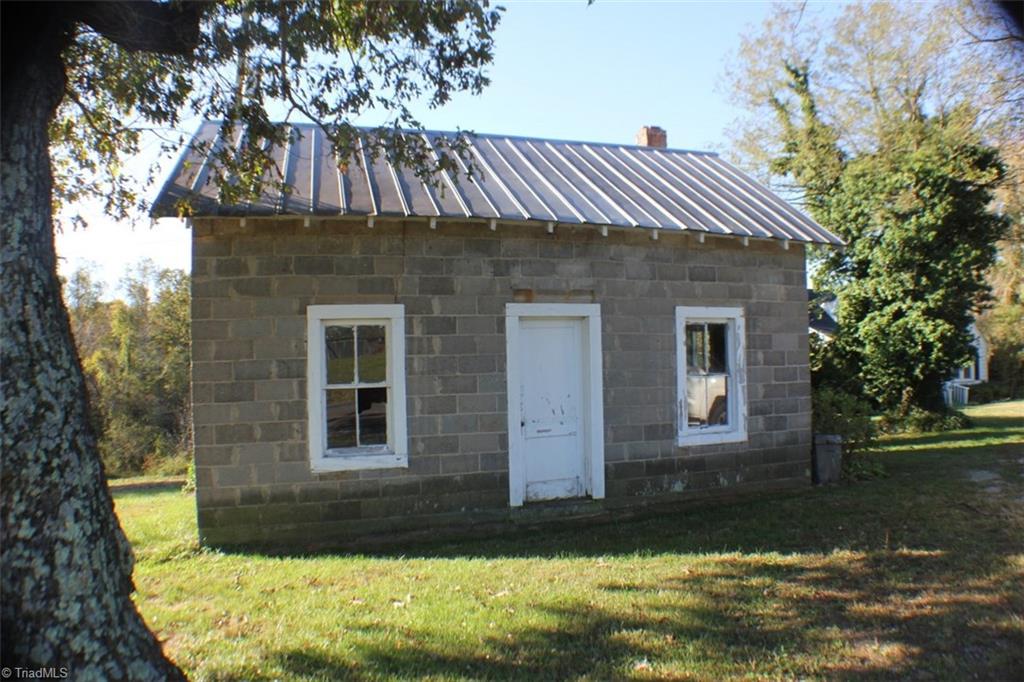869 Sandy Ridge Road Cana, VA 24317 - Photo 28 of 30 Gallery Image 28