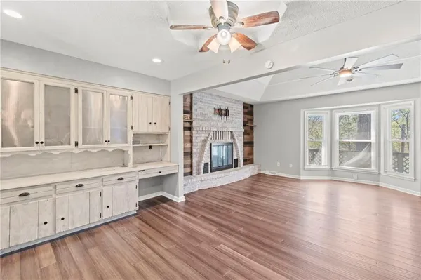 $415,000 | 5977 Southeast 208th Street, Holt, MO 64048