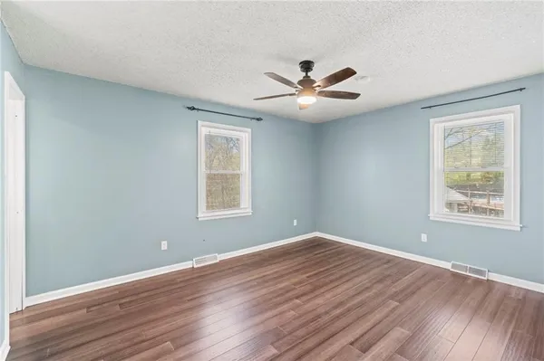 $415,000 | 5977 Southeast 208th Street, Holt, MO 64048