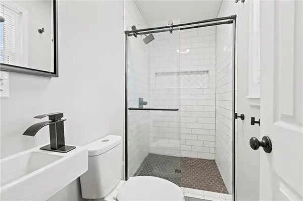 $415,000 | 5977 Southeast 208th Street, Holt, MO 64048