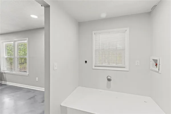 $415,000 | 5977 Southeast 208th Street, Holt, MO 64048