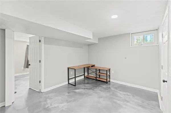 $415,000 | 5977 Southeast 208th Street, Holt, MO 64048