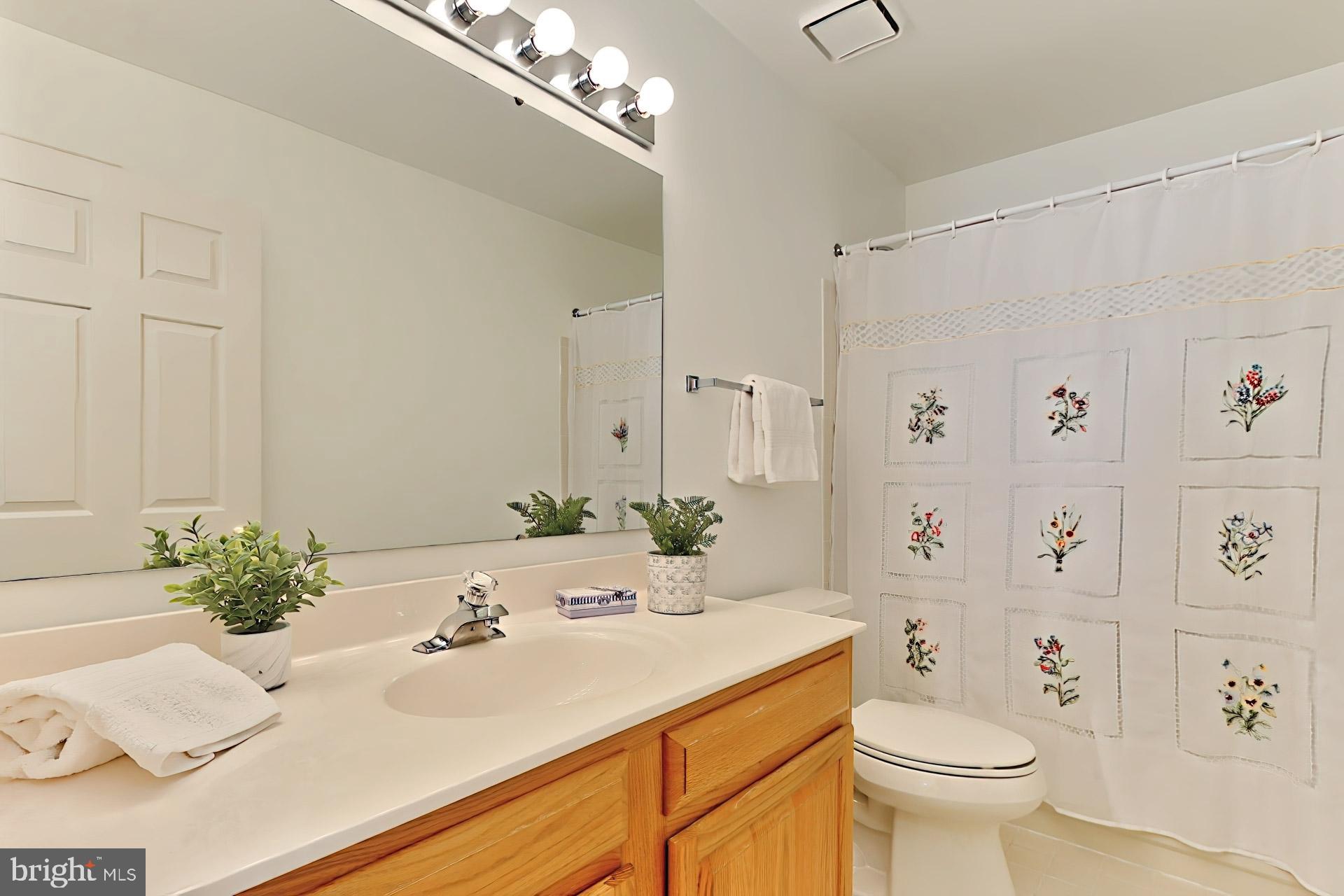 1250 Wedgewood Manor Way Reston, VA 20194 - Photo 29 of 52