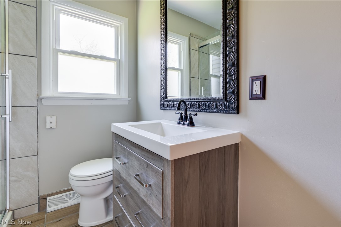 9343 Valley View Road Macedonia, OH 44056 - Photo 14 of 27