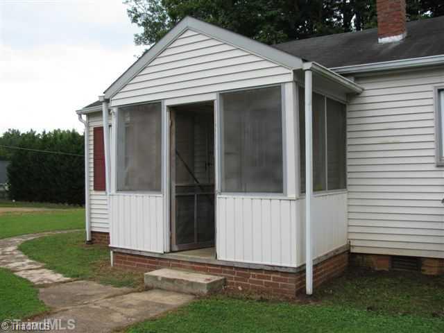9320 Styers Ferry Road Clemmons, NC 27012 - Photo 3 of 16 Exterior Front.