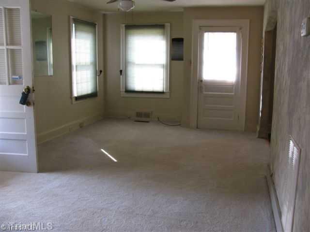 9320 Styers Ferry Road Clemmons, NC 27012 - Photo 8 of 16 Living Room.