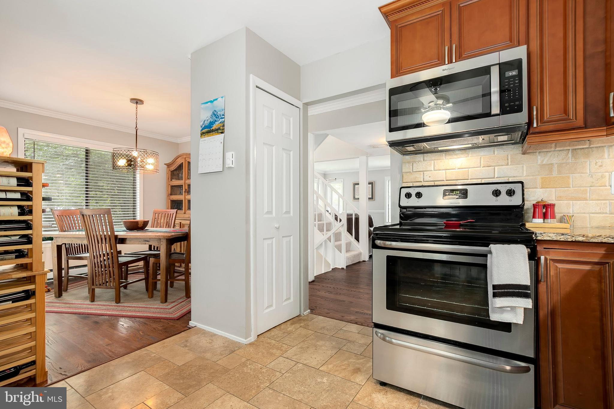 2126 Glencourse Lane Reston, VA 20191 - Photo 11 of 41 Gallery Image 11