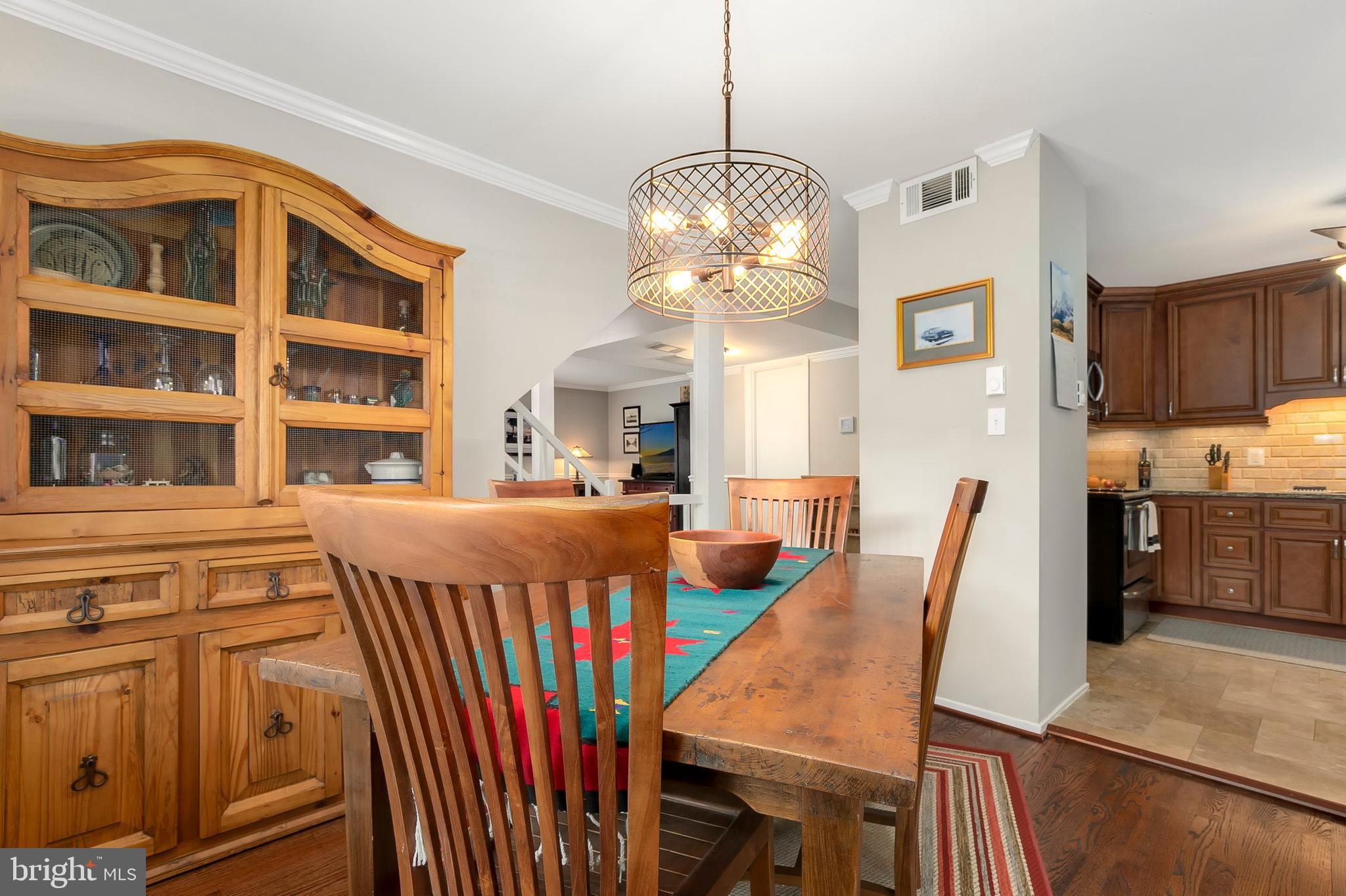 2126 Glencourse Lane Reston, VA 20191 - Photo 13 of 41 Gallery Image 13