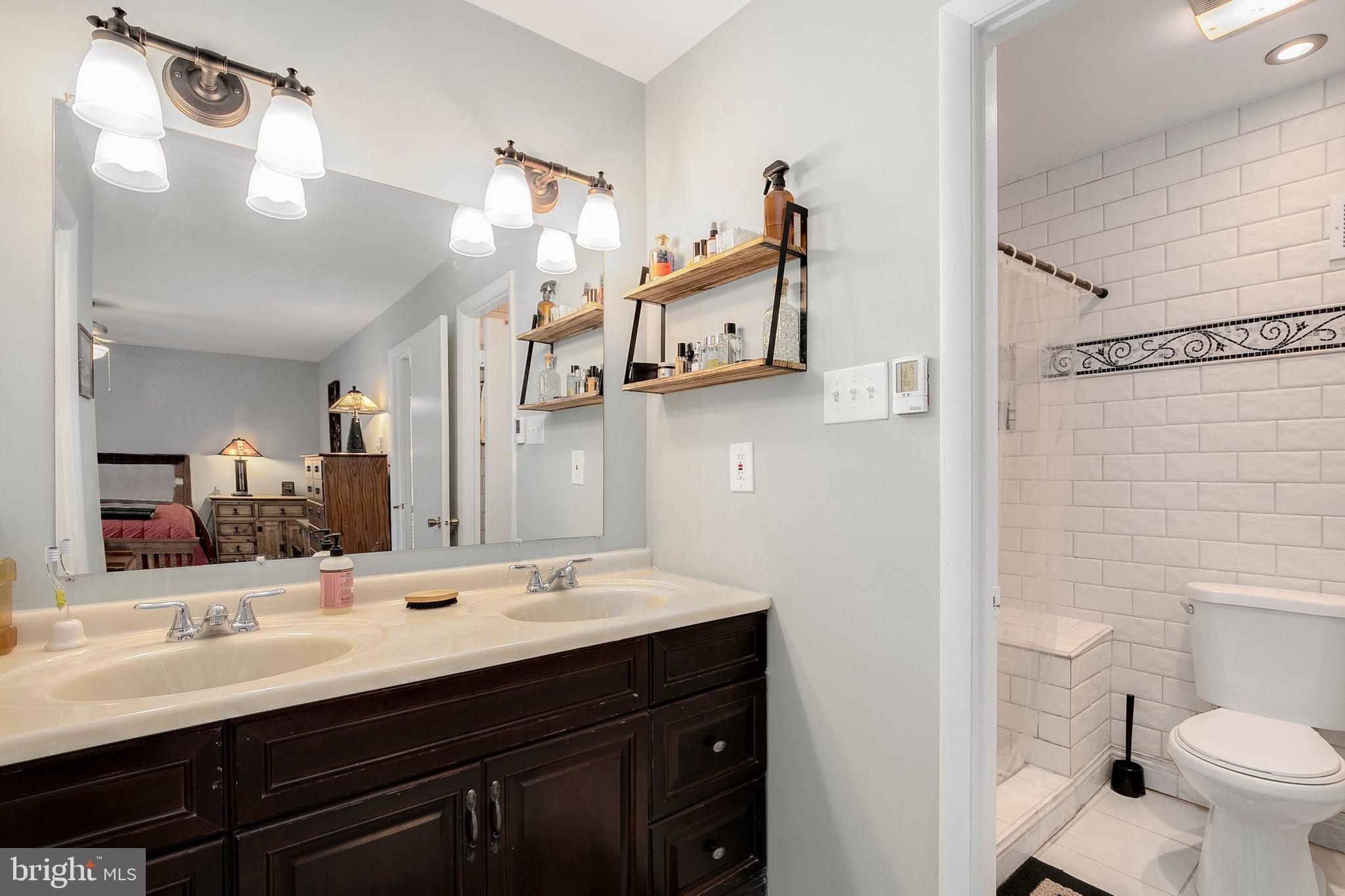 2126 Glencourse Lane Reston, VA 20191 - Photo 18 of 41 Gallery Image 18