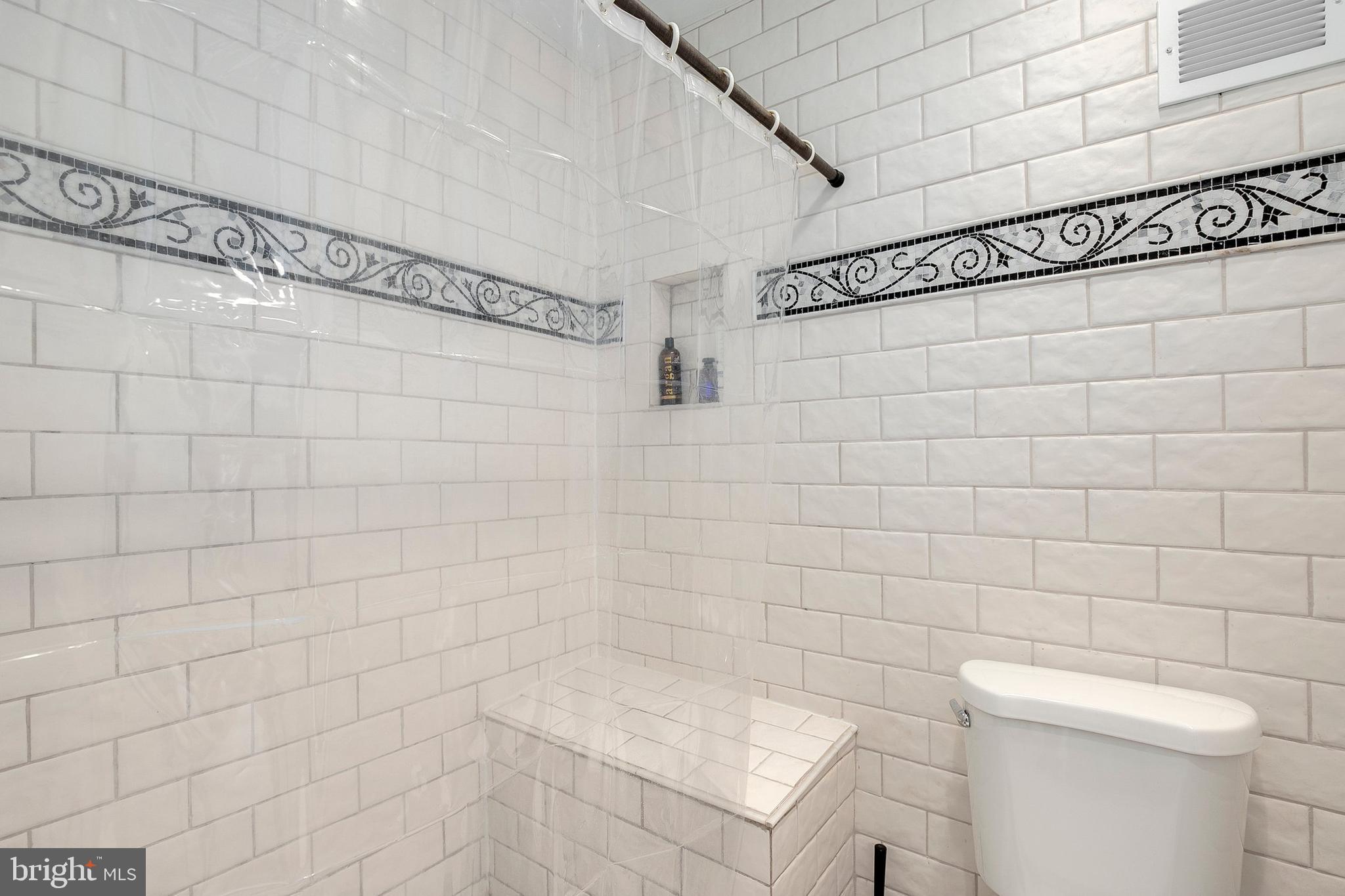 2126 Glencourse Lane Reston, VA 20191 - Photo 19 of 41 Gallery Image 19