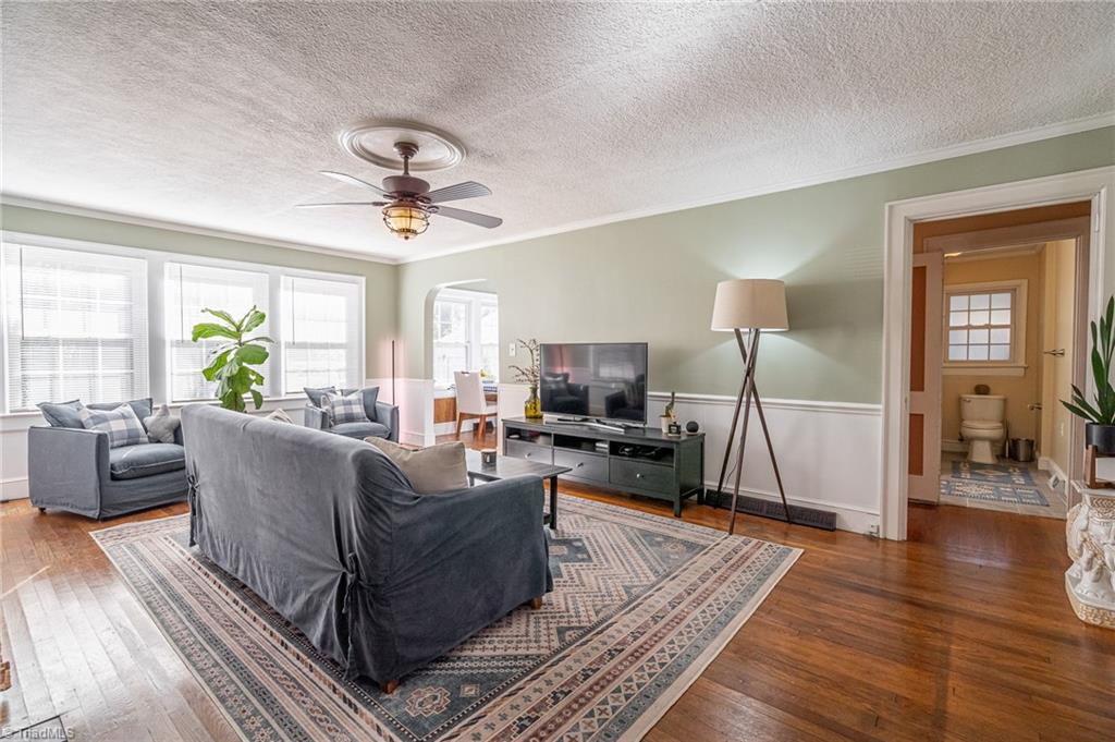 1815 Welborn Street High Point, NC 27262 - Photo 8 of 37 Gallery Image 8