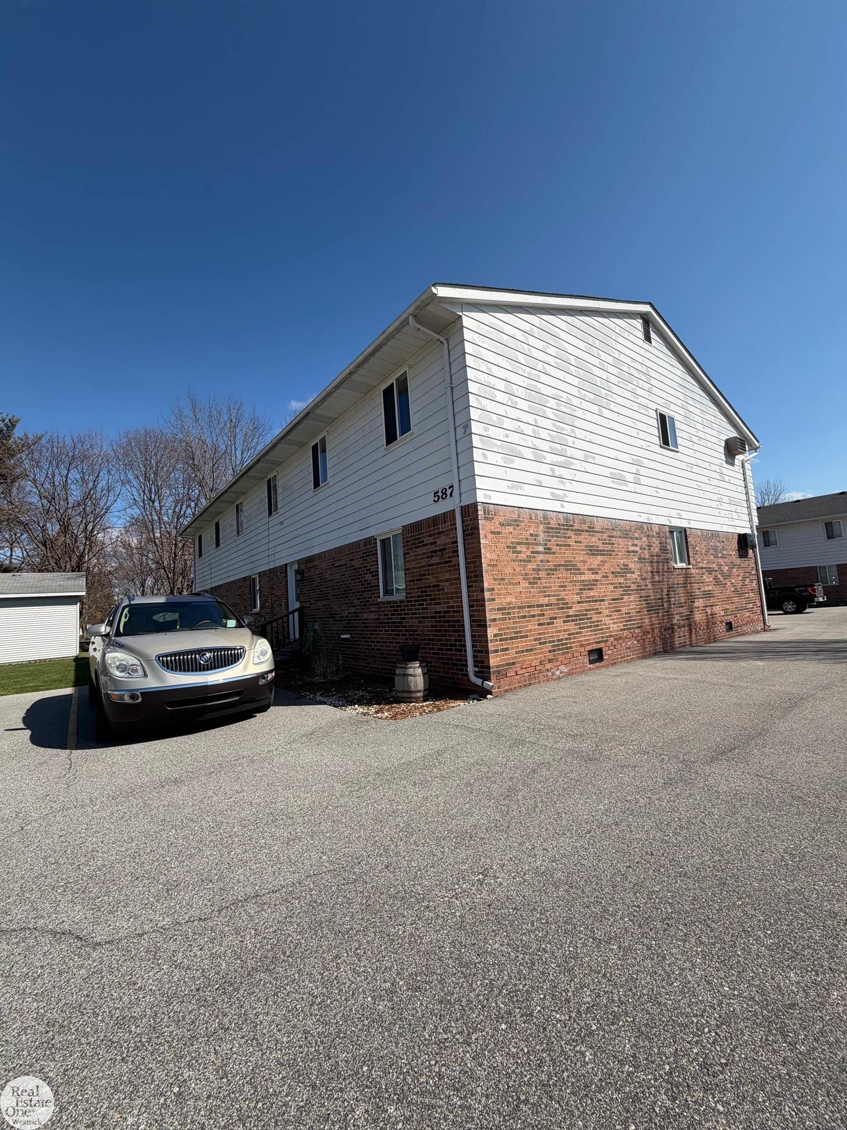 587 Pointe Tremble Road, Unit 5 Algonac, MI 48001 - Photo 2 of 20
