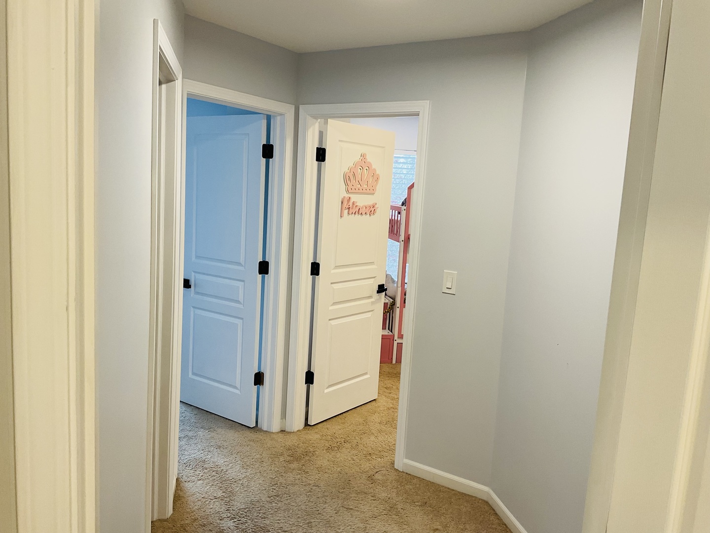 2425 Birch Street Des Plaines, IL 60018 - Photo 25 of 40 a view of a hallway with closet area