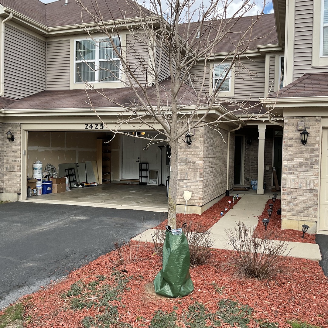 2425 Birch Street Des Plaines, IL 60018 - Photo 3 of 40 a view of a house with a patio