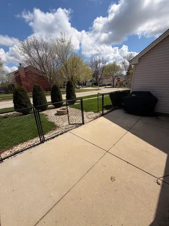 $2,480 | 1219 Huntington Drive, Mundelein, IL 60060