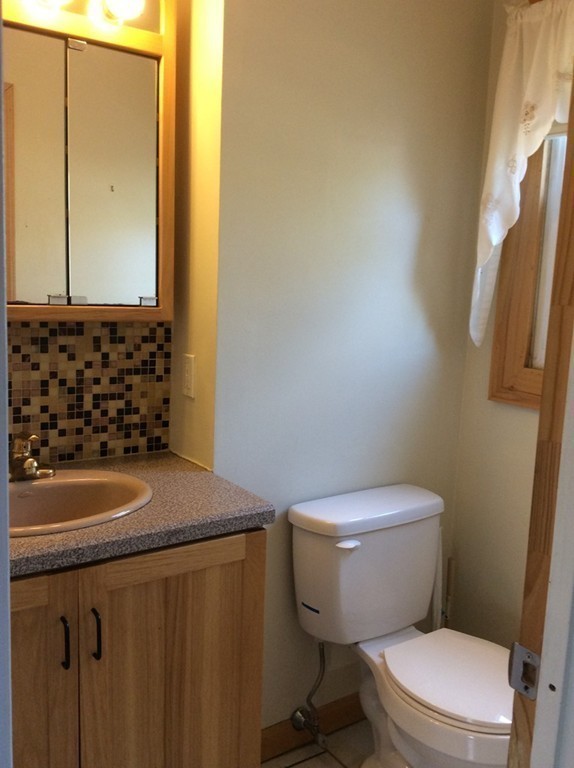 15 Line Road Westford, MA 01886 - Photo 7 of 12