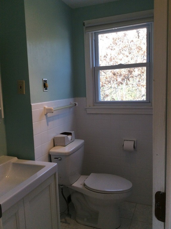 15 Line Road Westford, MA 01886 - Photo 9 of 12