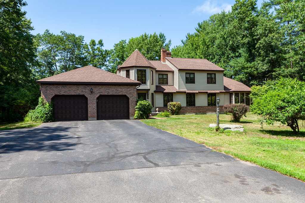 10 Galway Road Windham, NH 03087 - Photo 2 of 40