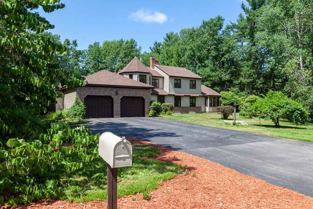 10 Galway Road Windham, NH 03087 - Photo 3 of 40