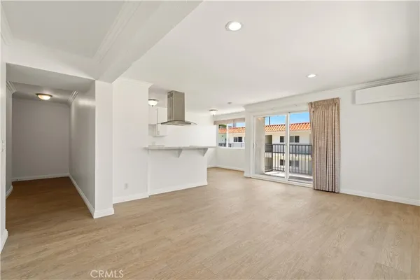 $949,000 | 1720 Ardmore Avenue, Unit 221, Hermosa Beach, CA 90254