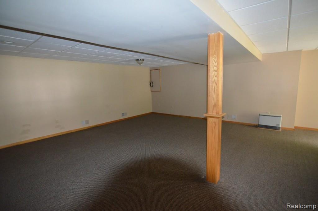 8620 Eaton Road Davisburg, MI 48350 - Photo 33 of 55 GREAT PLACE TO HANG OUT