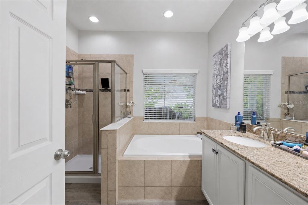 2814 Maple Brook Loop Lutz, FL 33558 - Photo 19 of 54 Gallery Image 19