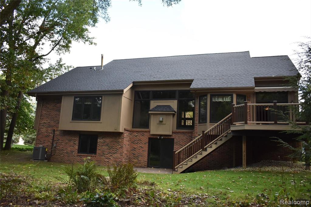 6847 High Ridge Road West Bloomfield, MI 48324 - Photo 5 of 23 Gallery Image 5