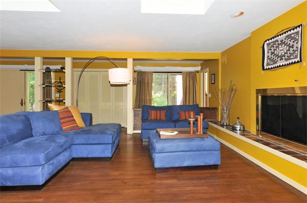 103 Heald Road Carlisle, MA 01741 - Photo 3 of 15 Gallery Image 3