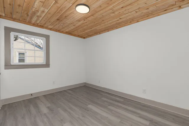 $1,450 | 512 5th Street, Lawrenceburg, TN 38464