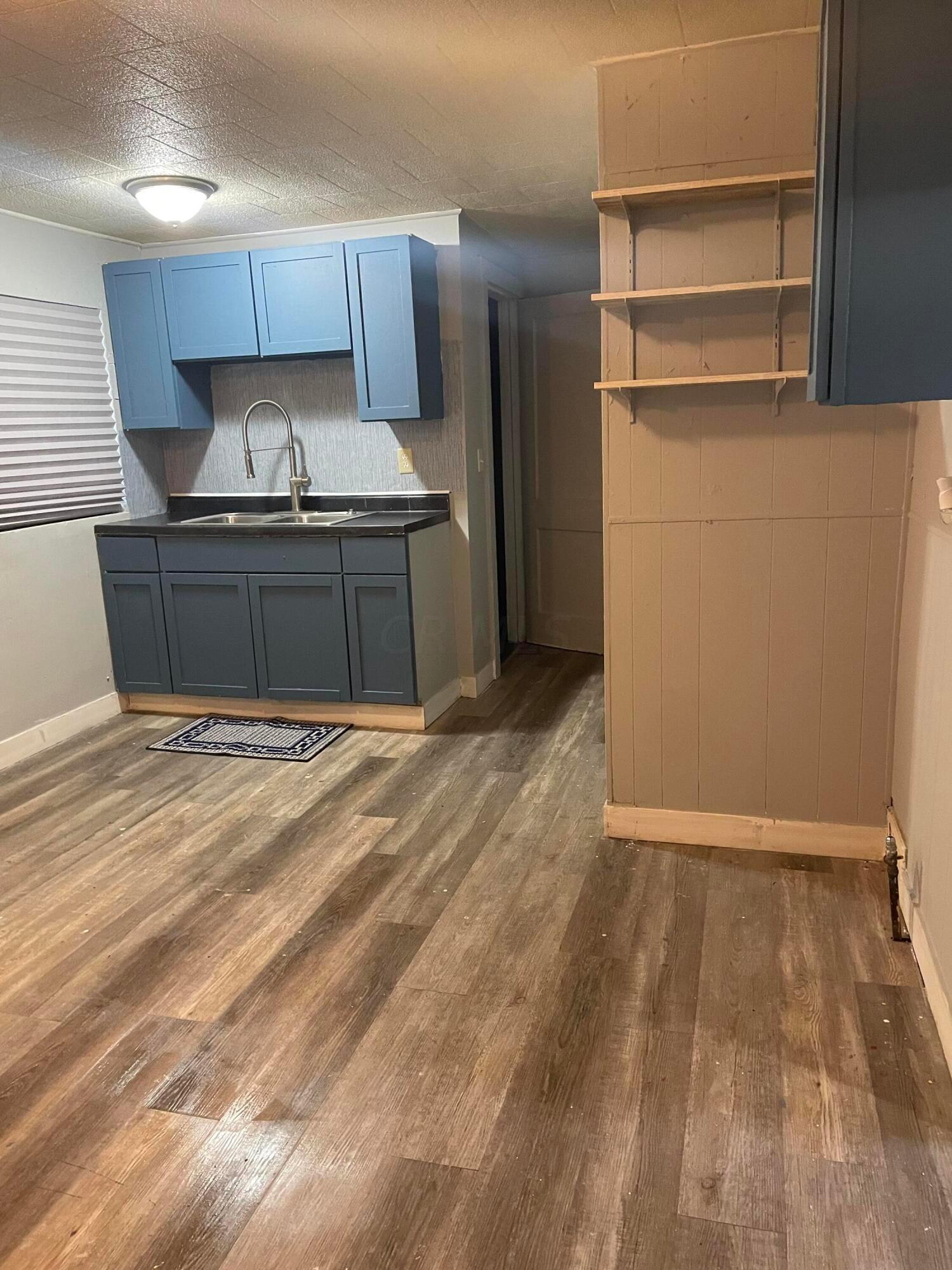 2074 East Cooke Road Columbus, OH 43224 - Photo 14 of 17 Kitchen