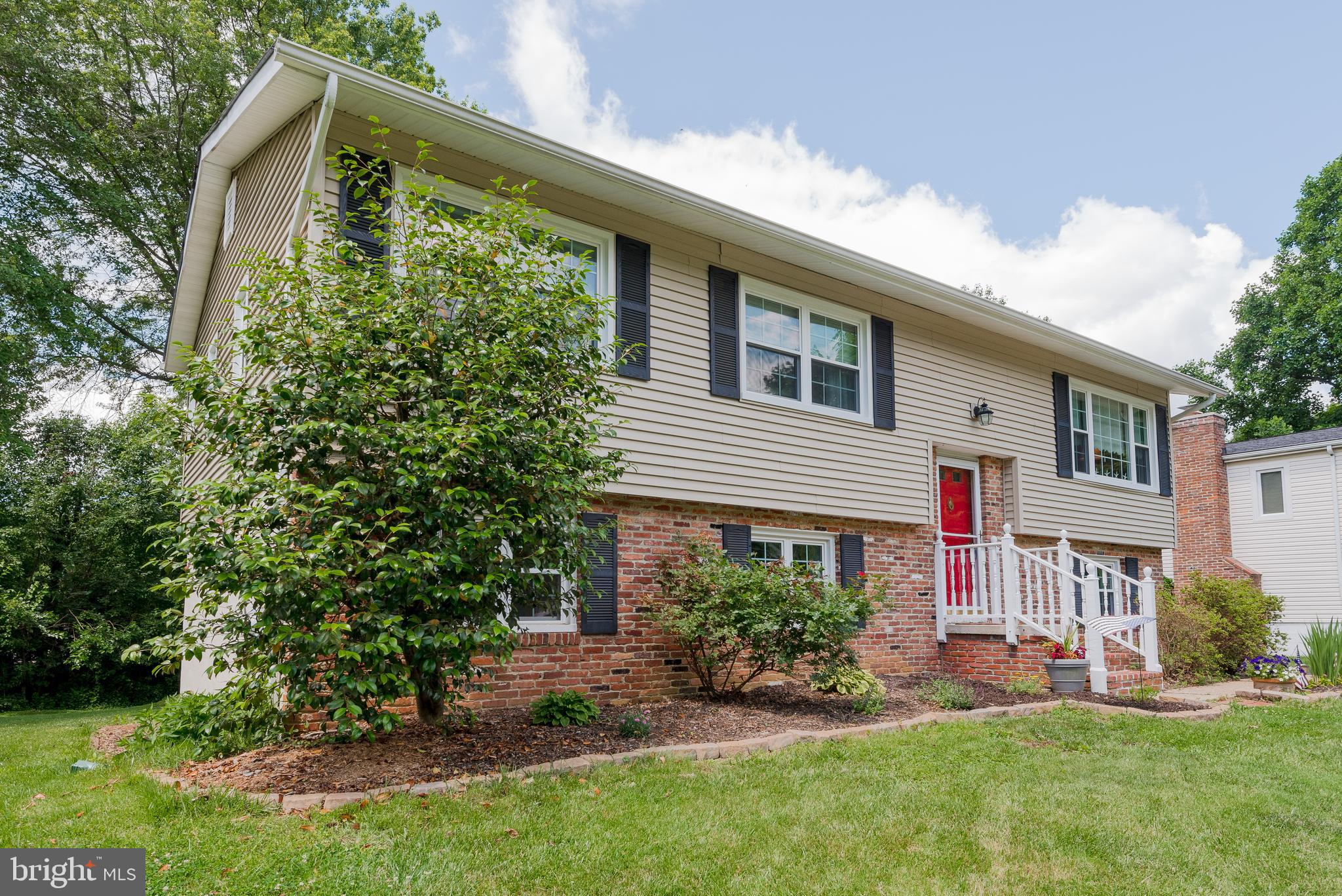 1426 Gilbert Road Arnold, MD 21012 - Photo 3 of 46 Exterior Front