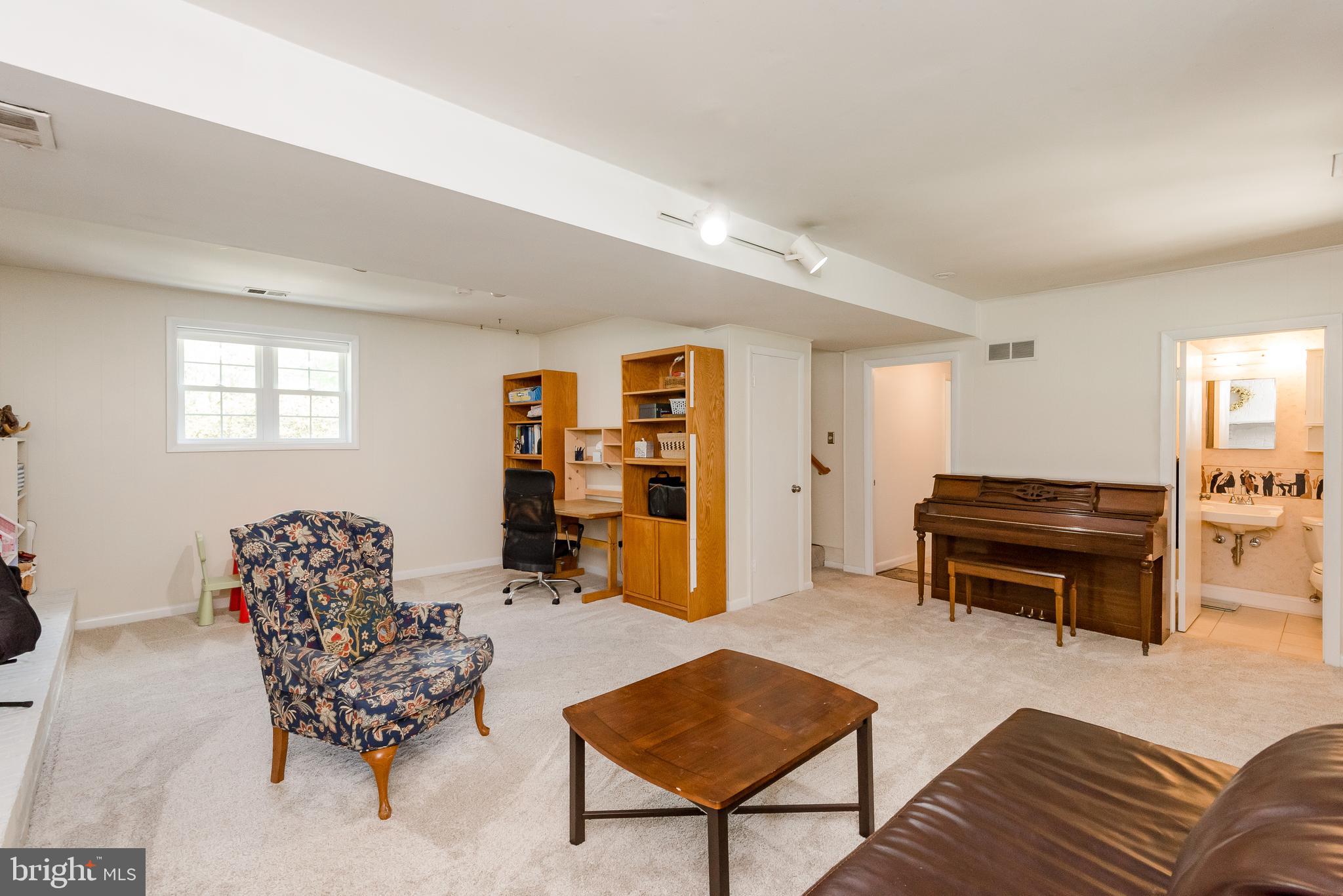 1426 Gilbert Road Arnold, MD 21012 - Photo 38 of 46 Family Room