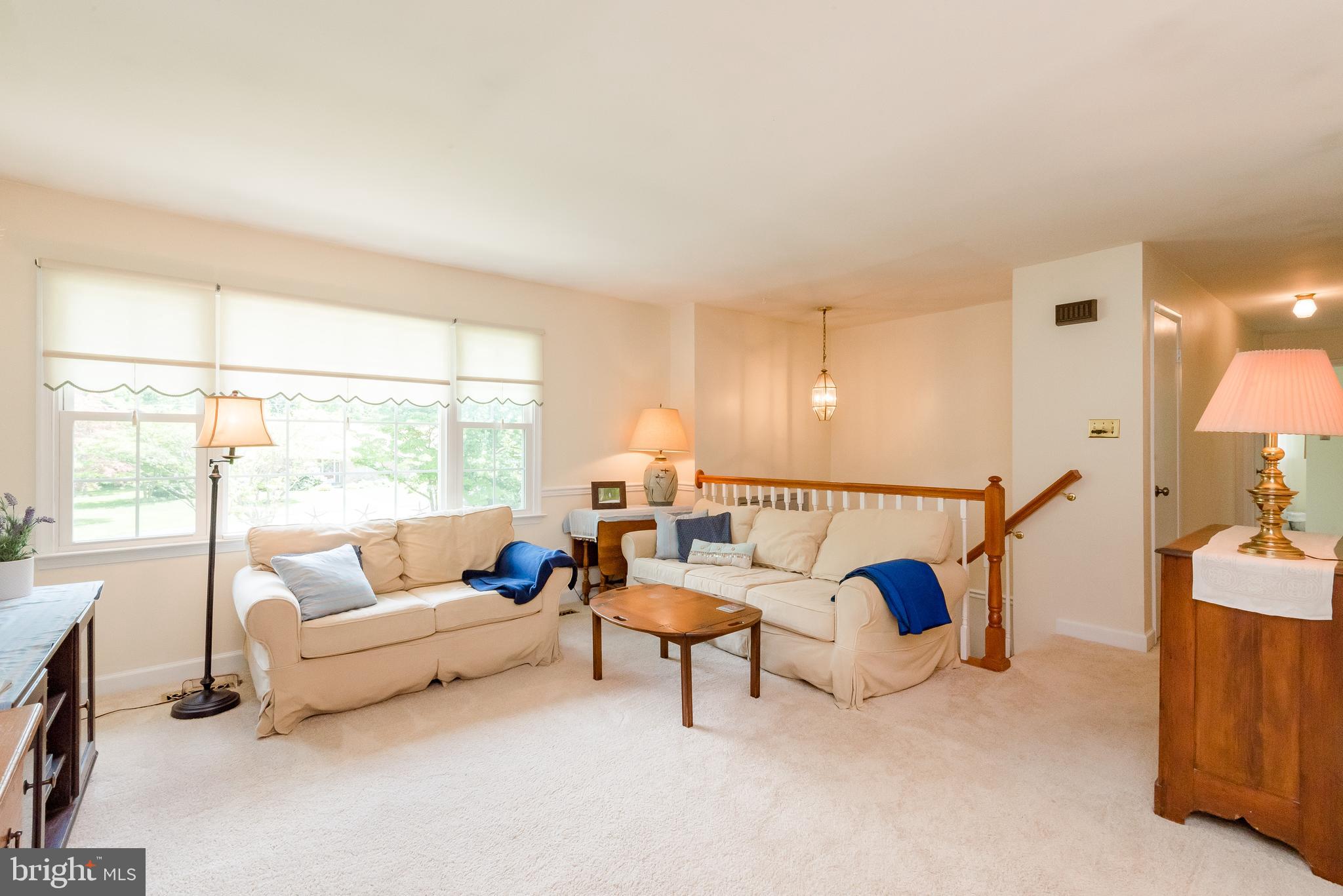 1426 Gilbert Road Arnold, MD 21012 - Photo 5 of 46 Living Room