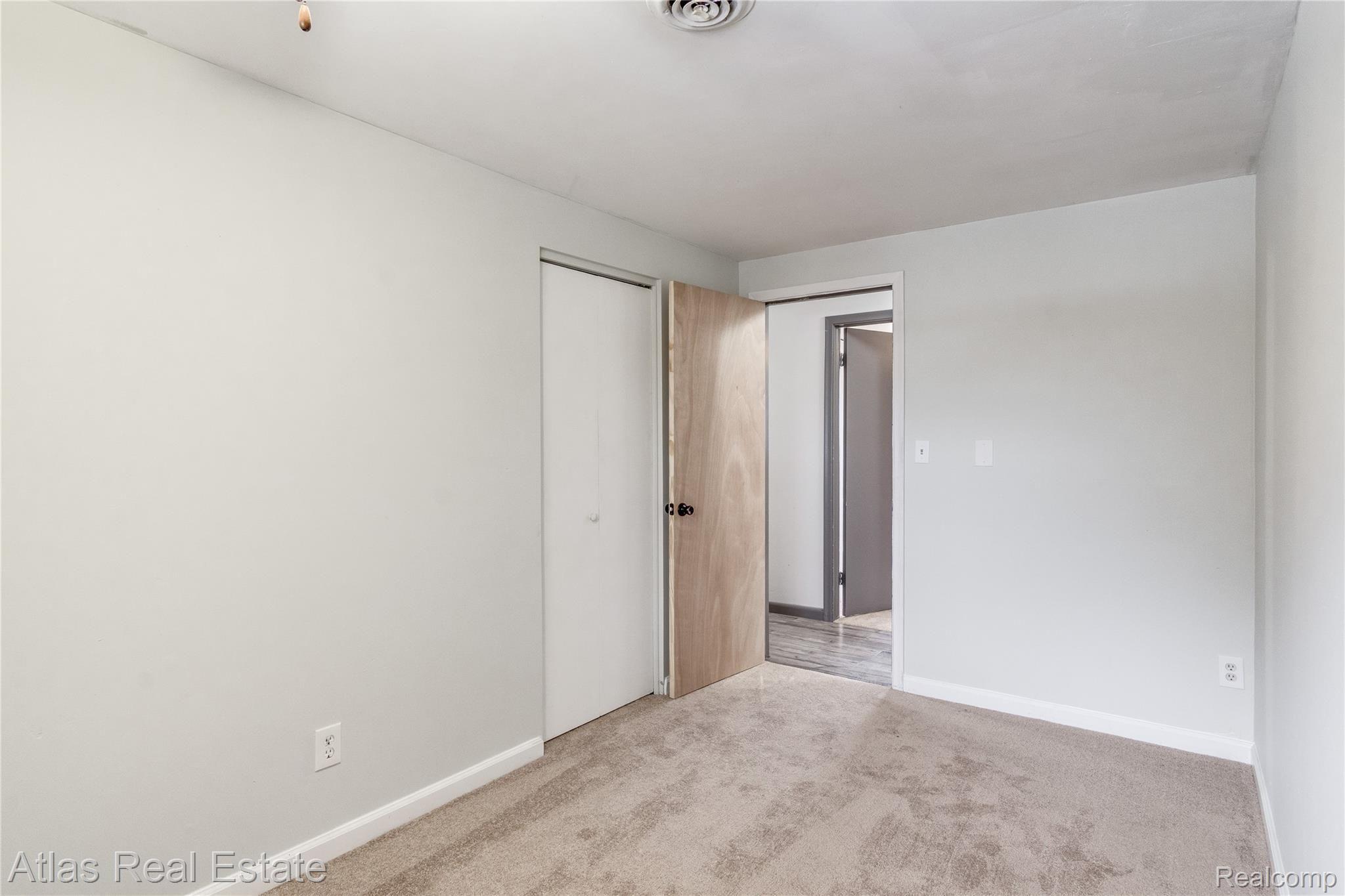 8441 Ridge Road Goodrich, MI 48438 - Photo 42 of 52 Interiors (32 of 42).jpg