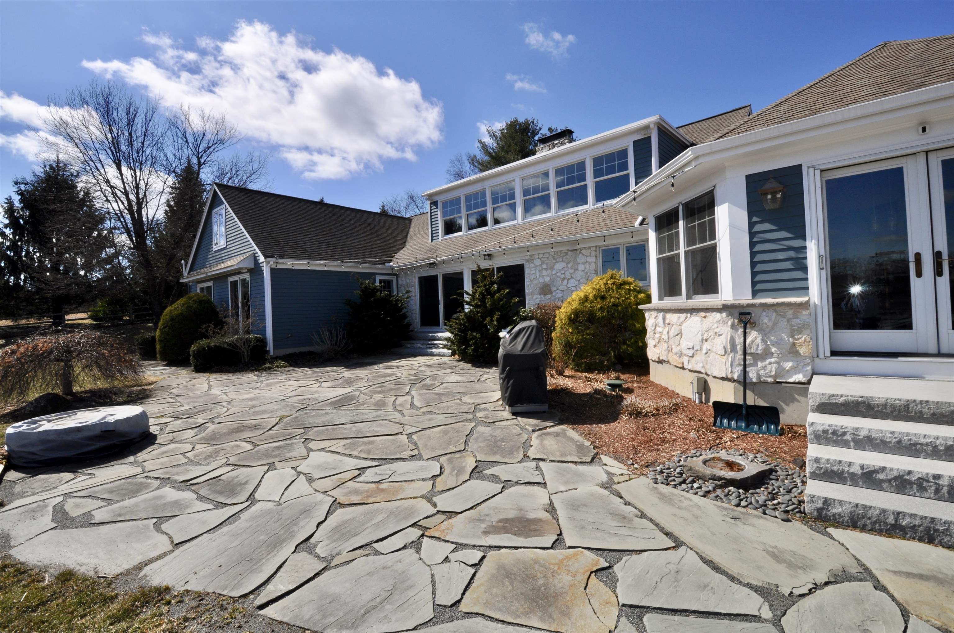 146 Dow Road Hollis, NH 03049 - Photo 6 of 40