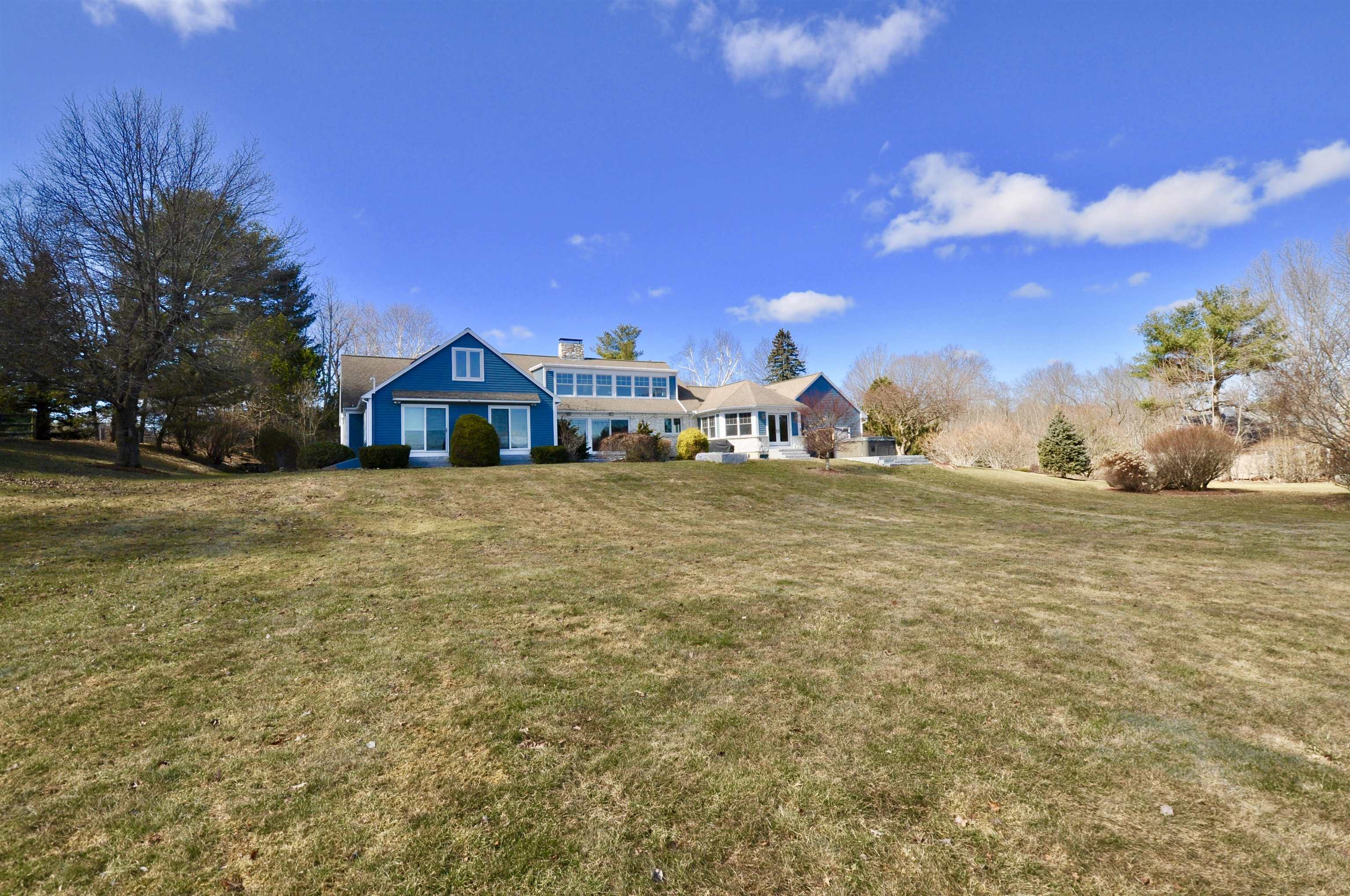 146 Dow Road Hollis, NH 03049 - Photo 8 of 40
