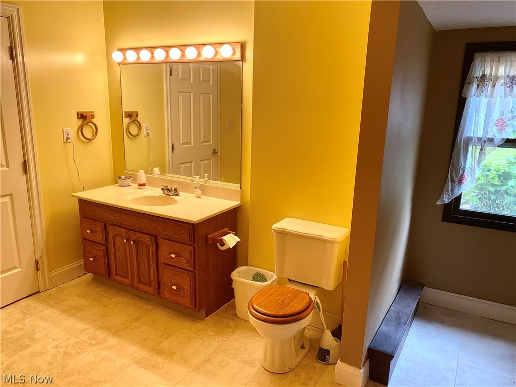 19082 Chamberlain Road Grafton, OH 44044 - Photo 15 of 35 Gallery Image 15