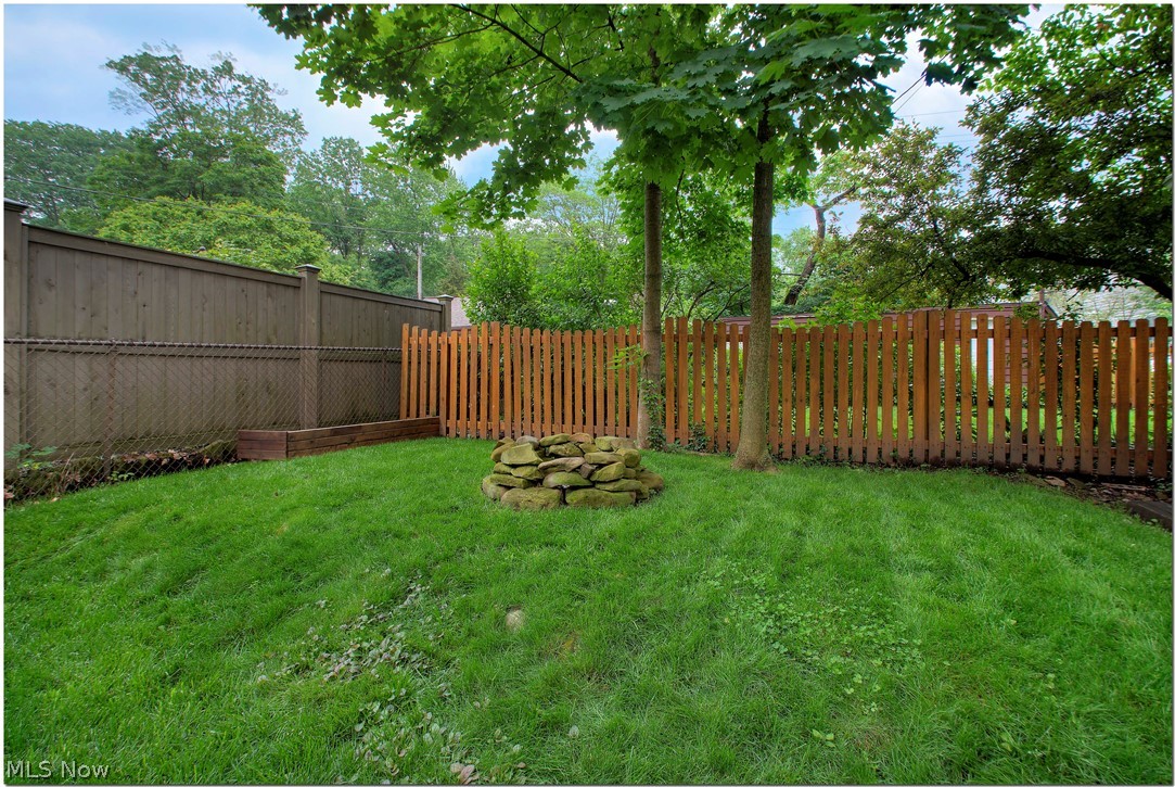 2884 Edgehill Road Cleveland, OH 44118 - Photo 32 of 35 Gallery Image 32