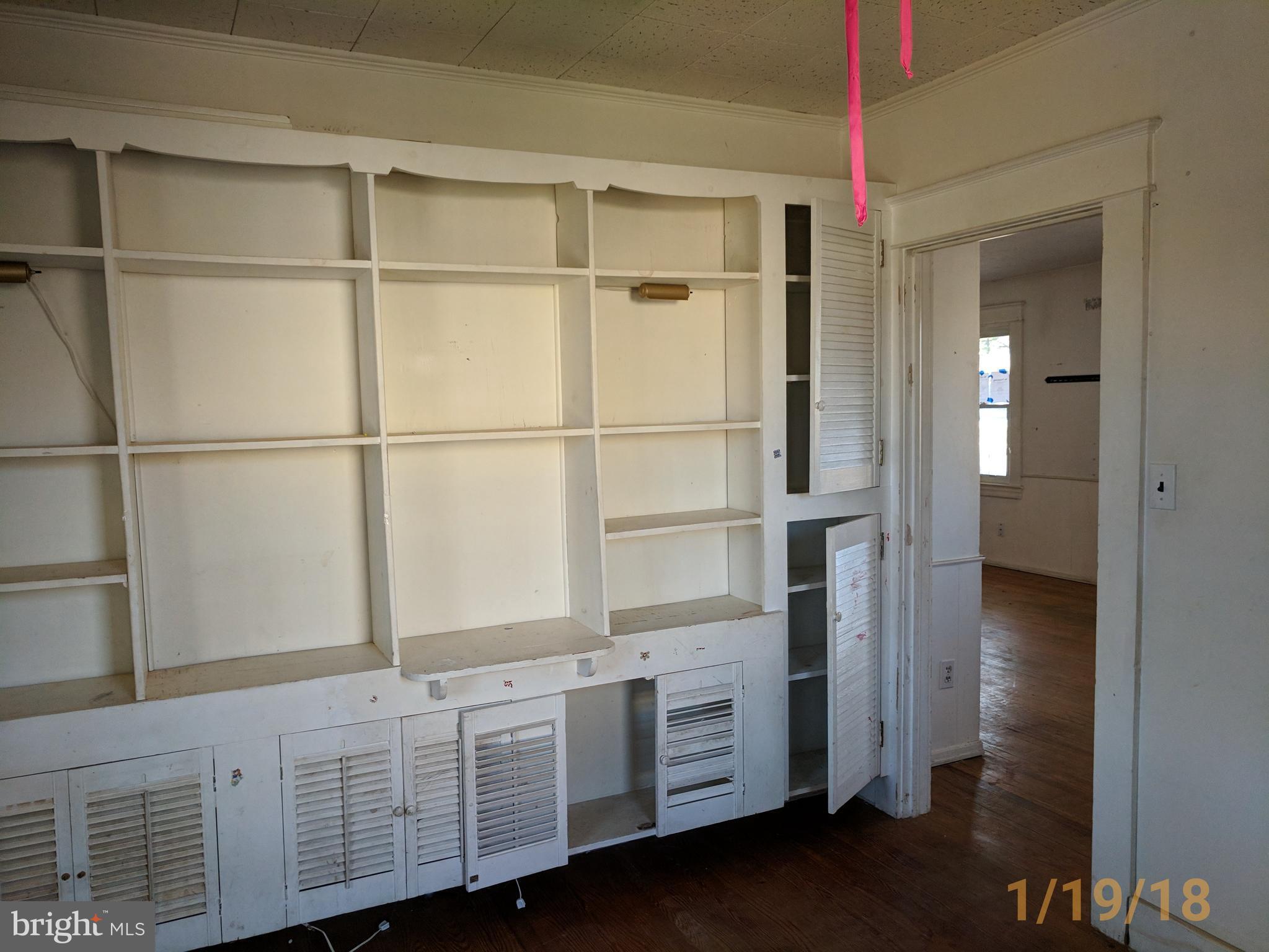 207 Cloverhill Road Pasadena, MD 21122 - Photo 12 of 27 Interior (General)