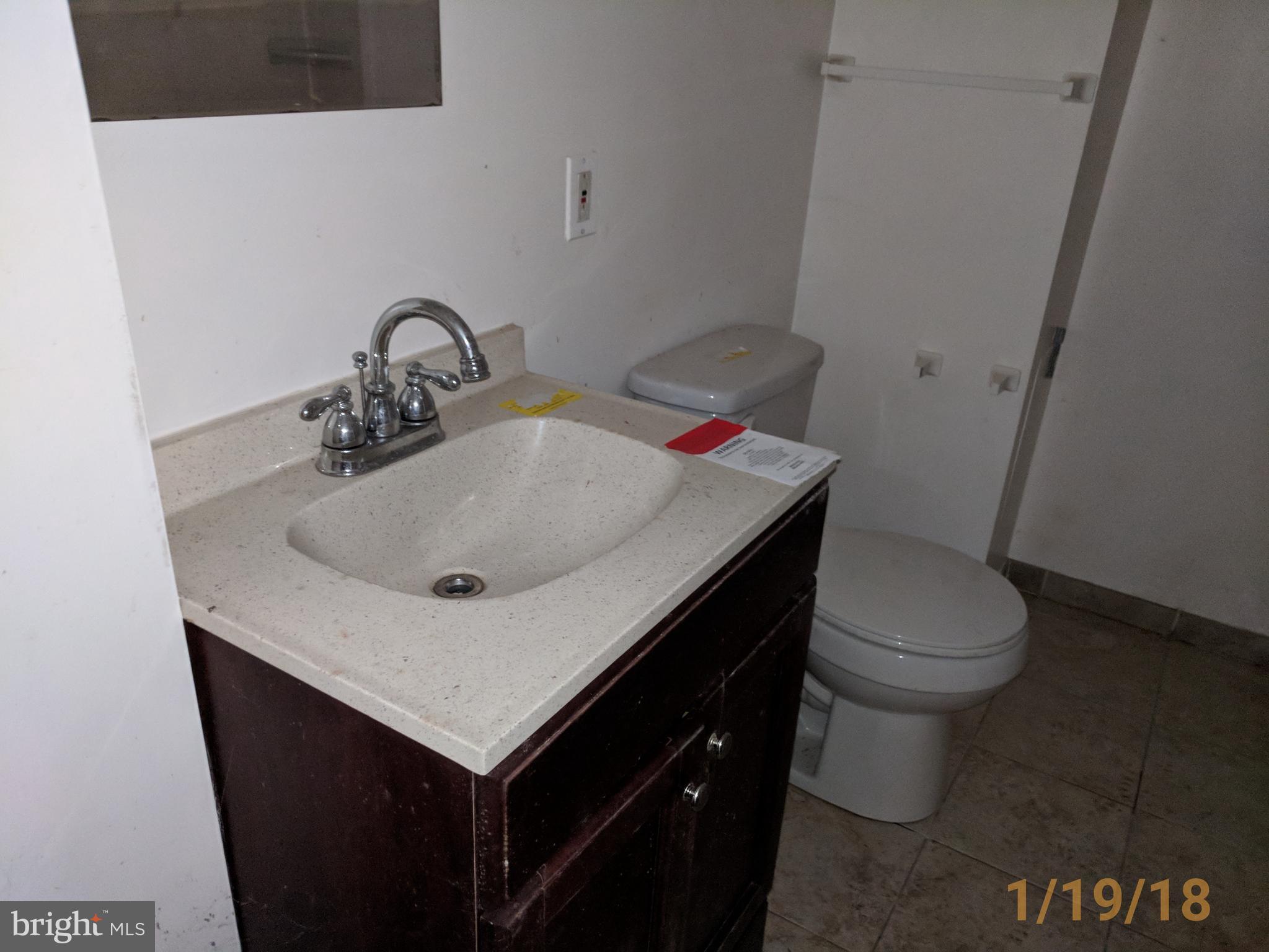 207 Cloverhill Road Pasadena, MD 21122 - Photo 19 of 27 Bath