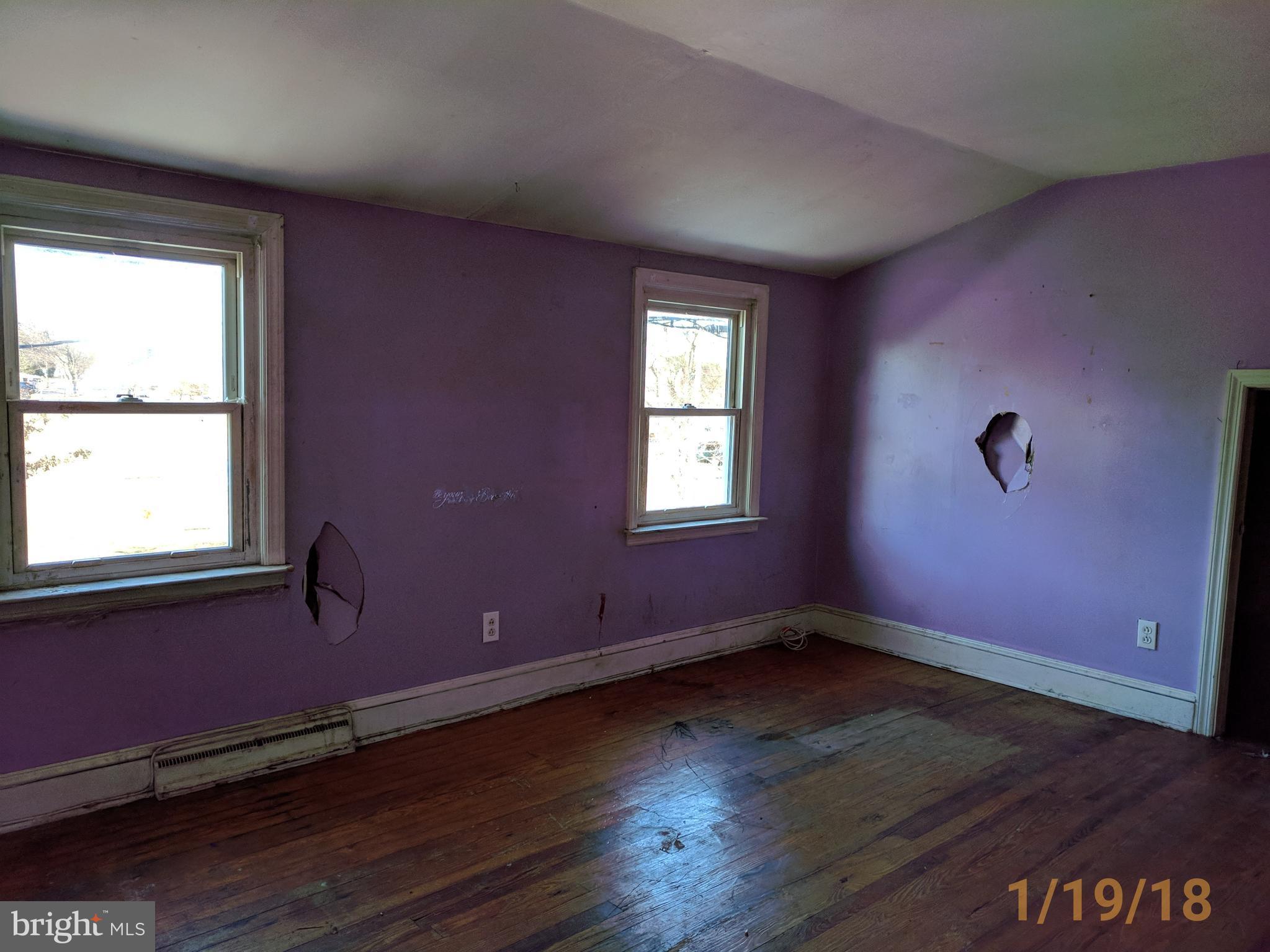 207 Cloverhill Road Pasadena, MD 21122 - Photo 21 of 27 Bedroom
