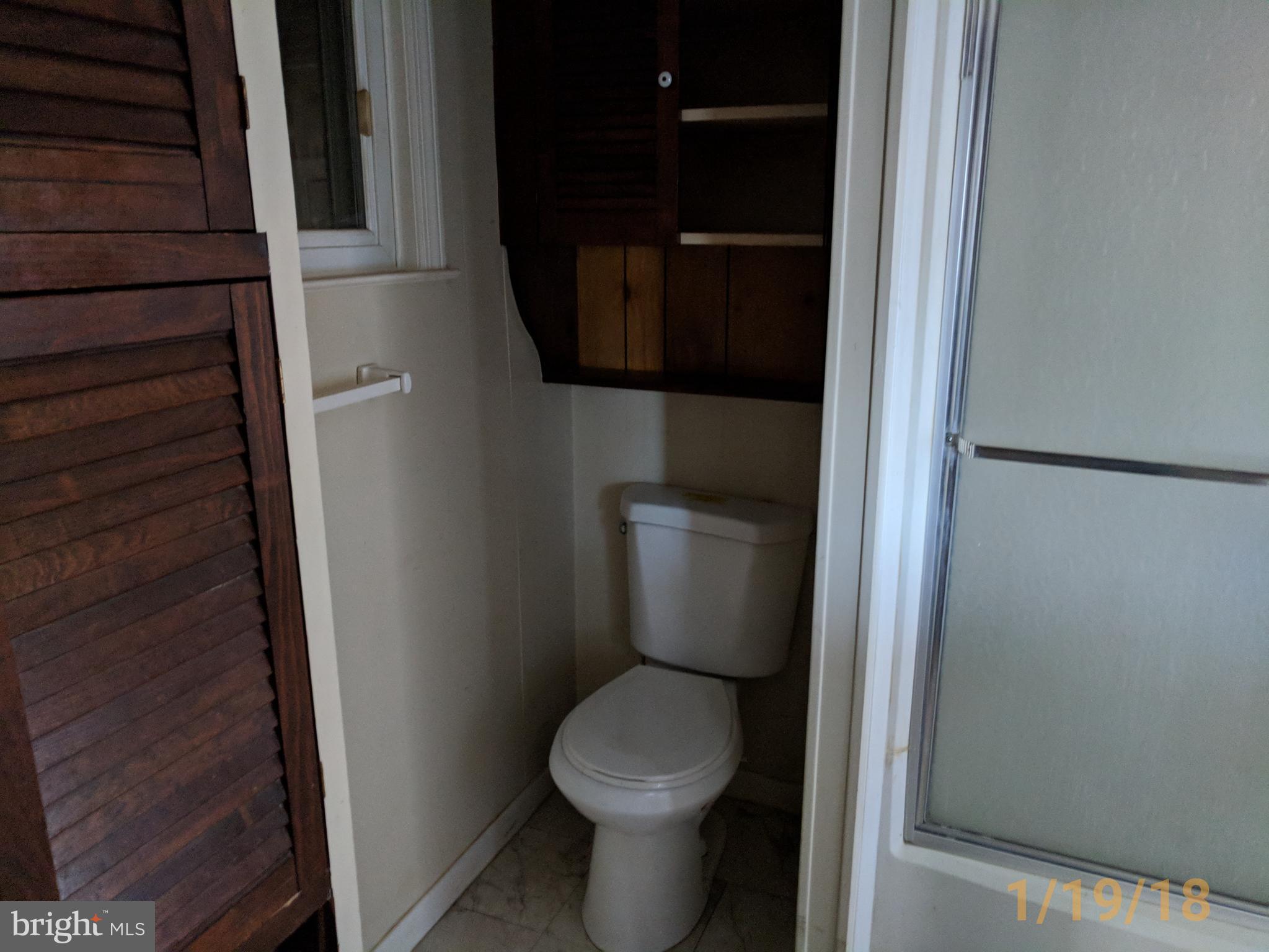 207 Cloverhill Road Pasadena, MD 21122 - Photo 10 of 27 Bath