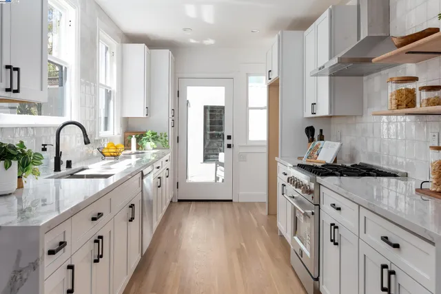 $925,000 | 1146 Excelsior Avenue, Oakland, CA 94610