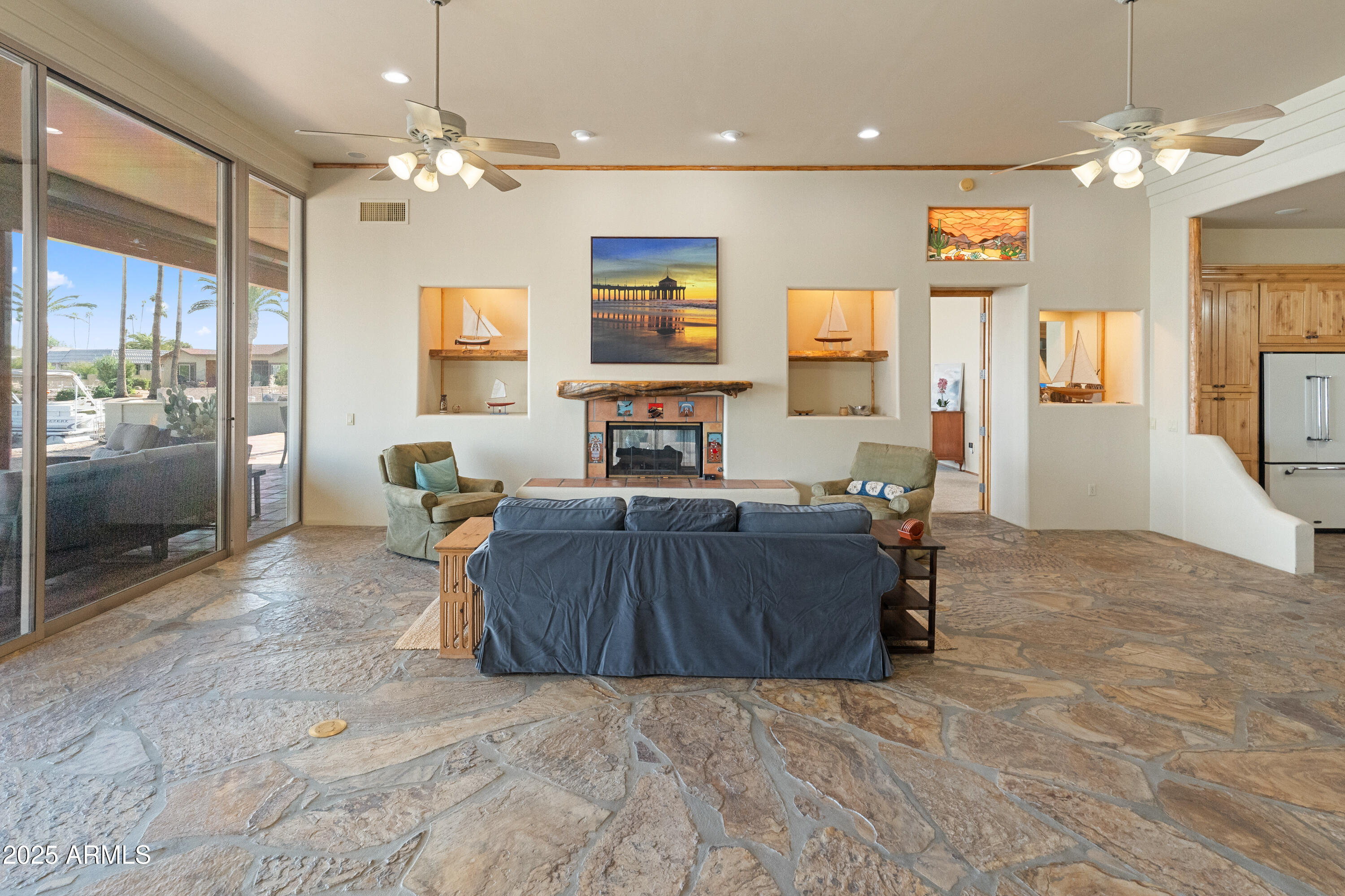 13807 North Crown Point Sun City, AZ 85351 - Photo 32 of 92 13807 N Crown Pt-26