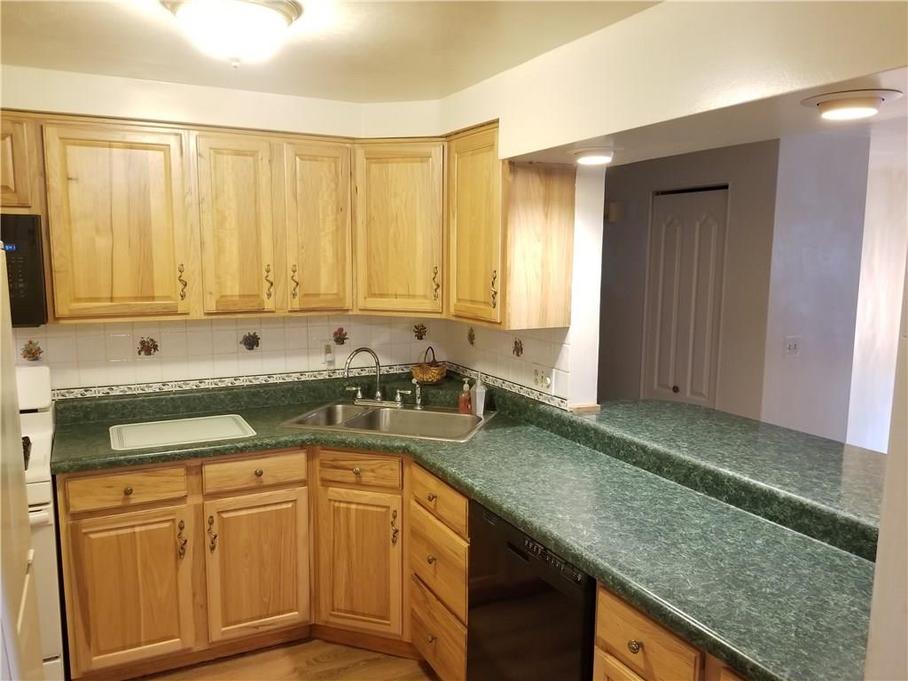 14071 Ridge Road North Huntingdon, PA 15642 - Photo 10 of 23