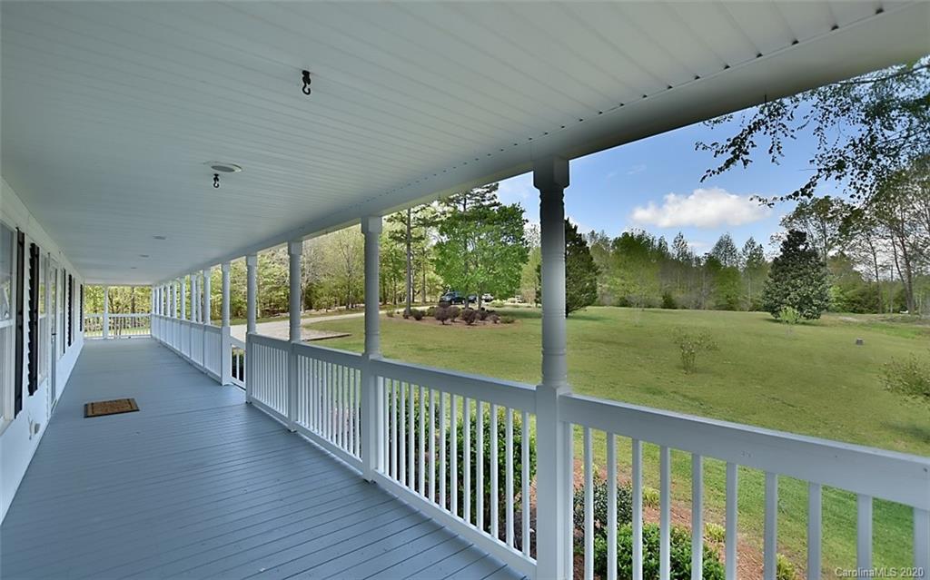 4012 Musket Hill Road Sharon, SC 29742 - Photo 2 of 26
